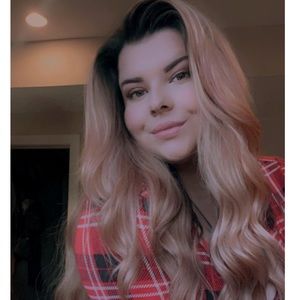 Meet your Posher, Krystal